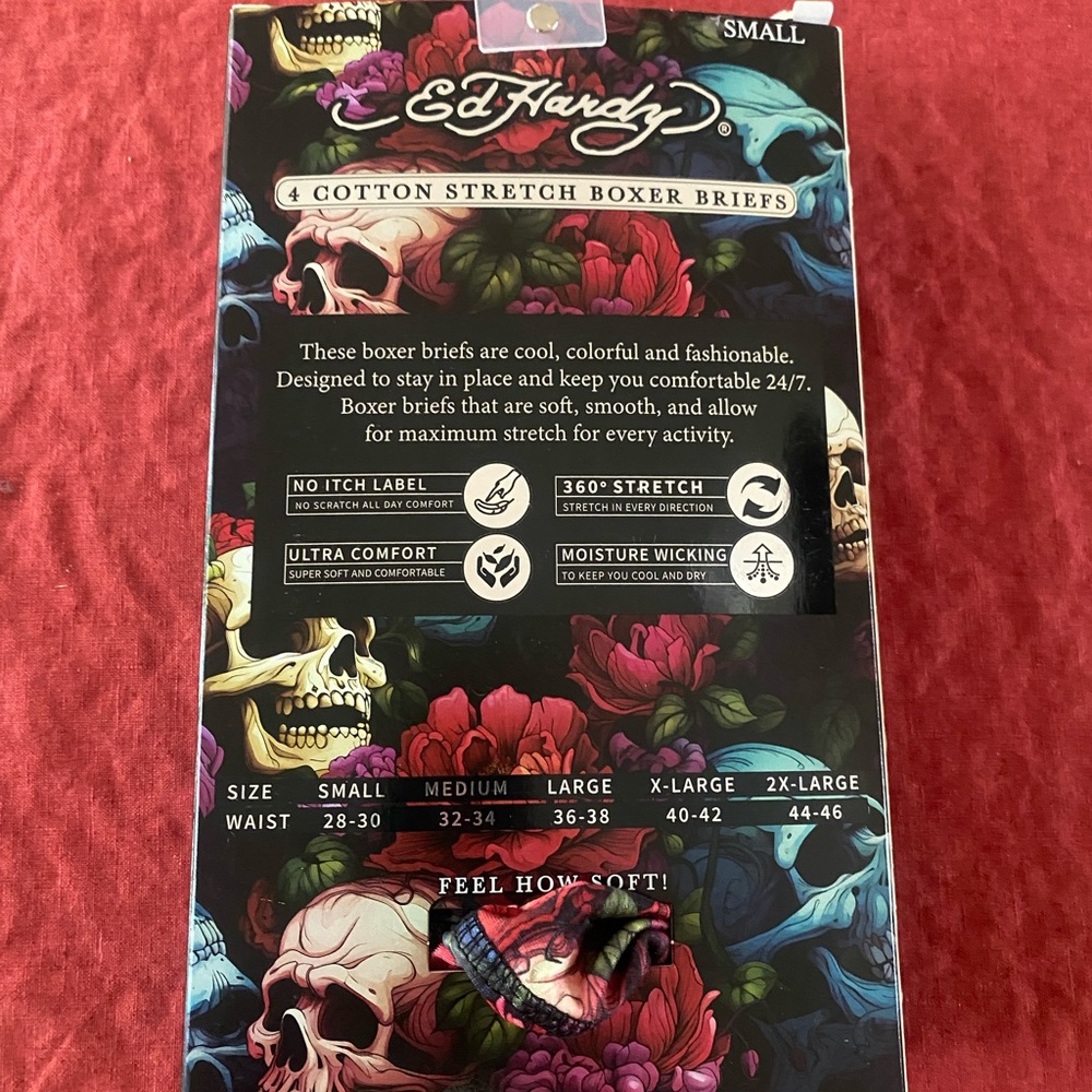NWT Ed Hardy S MSRP $42.00 Cotton Stretch Boxer Briefs 4‎ pack Scull & Flowers - Picture 7 of 7